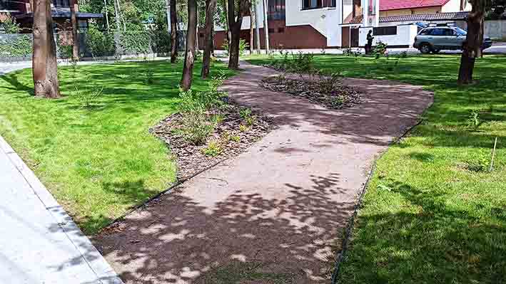 Оновлений скверик по вул.Солом'янка